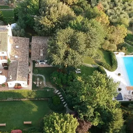 Monterosato Bed & Breakfast 4*