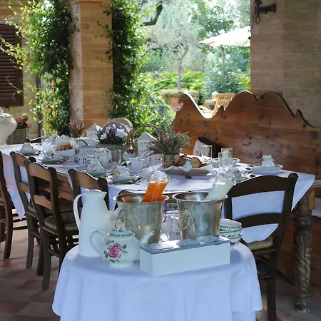 Monterosato Bed & Breakfast 4*